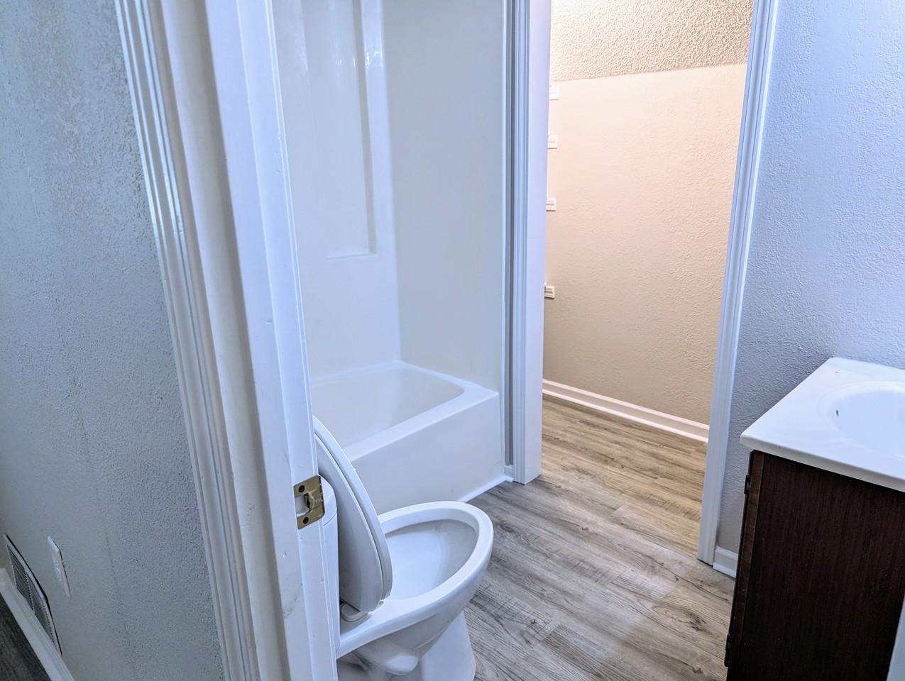 224 Se 121st Rd #4 - Photo 6 of 7