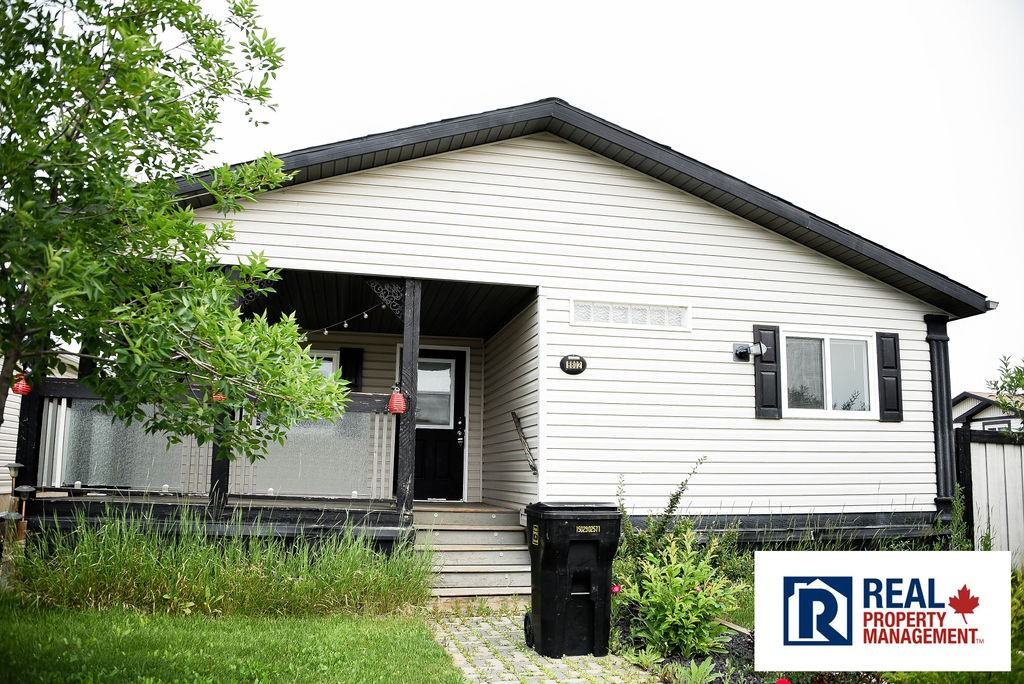 8802 - 89 Avenue - Unit 1 - Photo 2 of 29