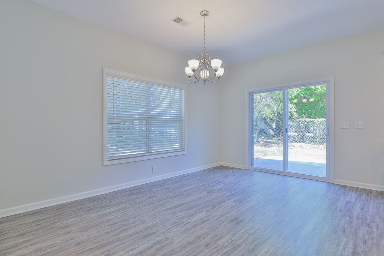 764 Shull St - Photo 6 of 23