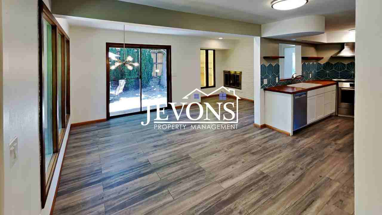 2909 Shelton Ave - Photo 7 of 50