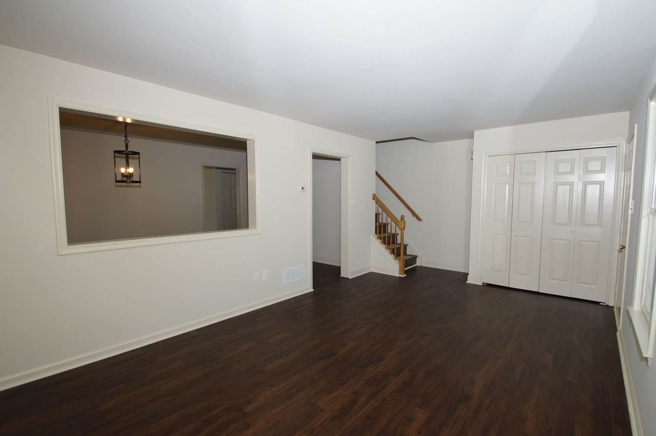 Aparments On 2nd Ave - Photo 2 of 23