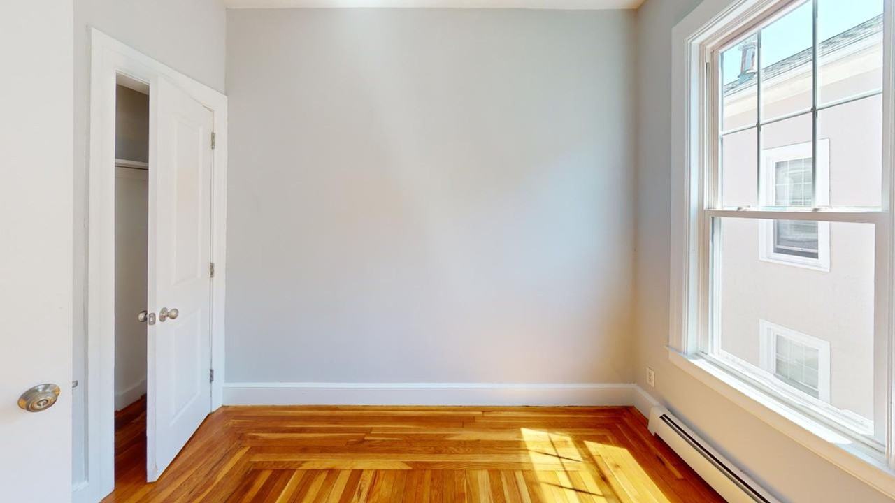 28-30 Avon St - Photo 6 of 17