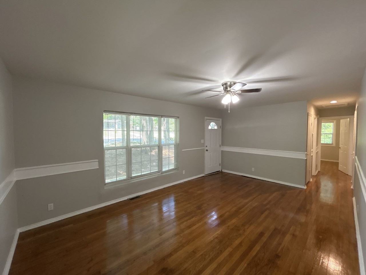 2818 Ravencroft Dr - Photo 3 of 11