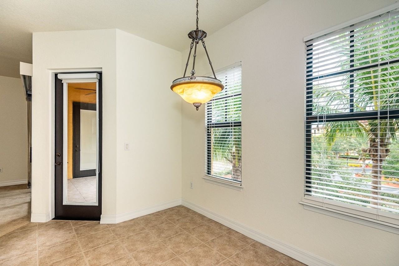 97 Vivante Blvd - Photo 5 of 34