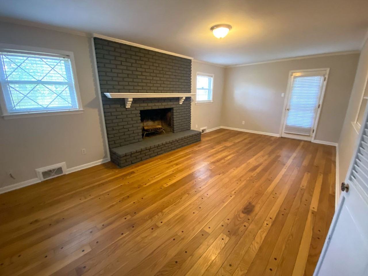 5867 Brierdale Ave - Photo 2 of 19