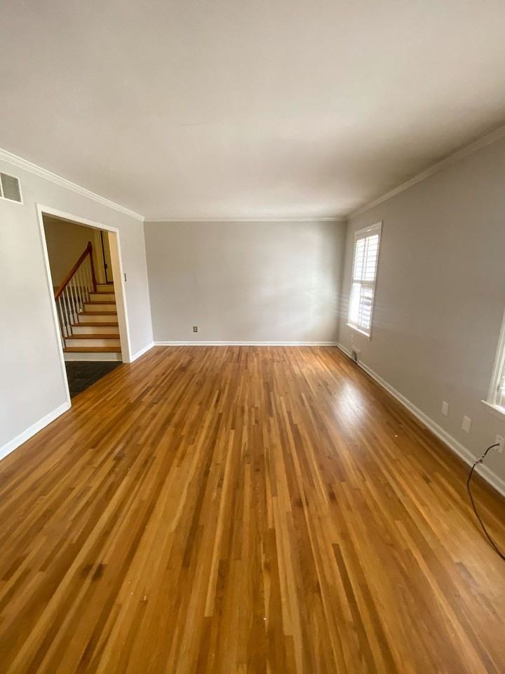 5867 Brierdale Ave - Photo 5 of 20