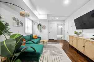 featured image of 131 Bristol St