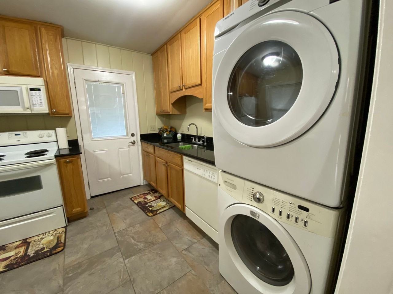 303 Branham Ave Sw - Photo 6 of 12