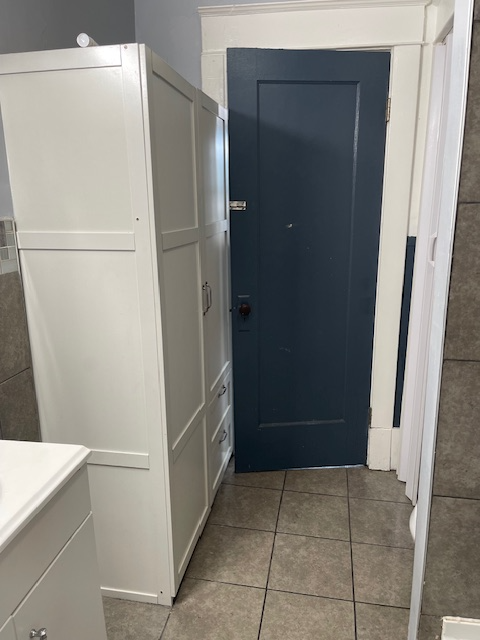 300 Gold St Uppr - Photo 2 of 19