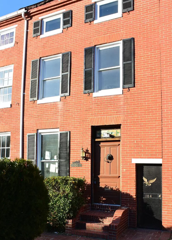 104 Warren Ave - Photo 3 of 7