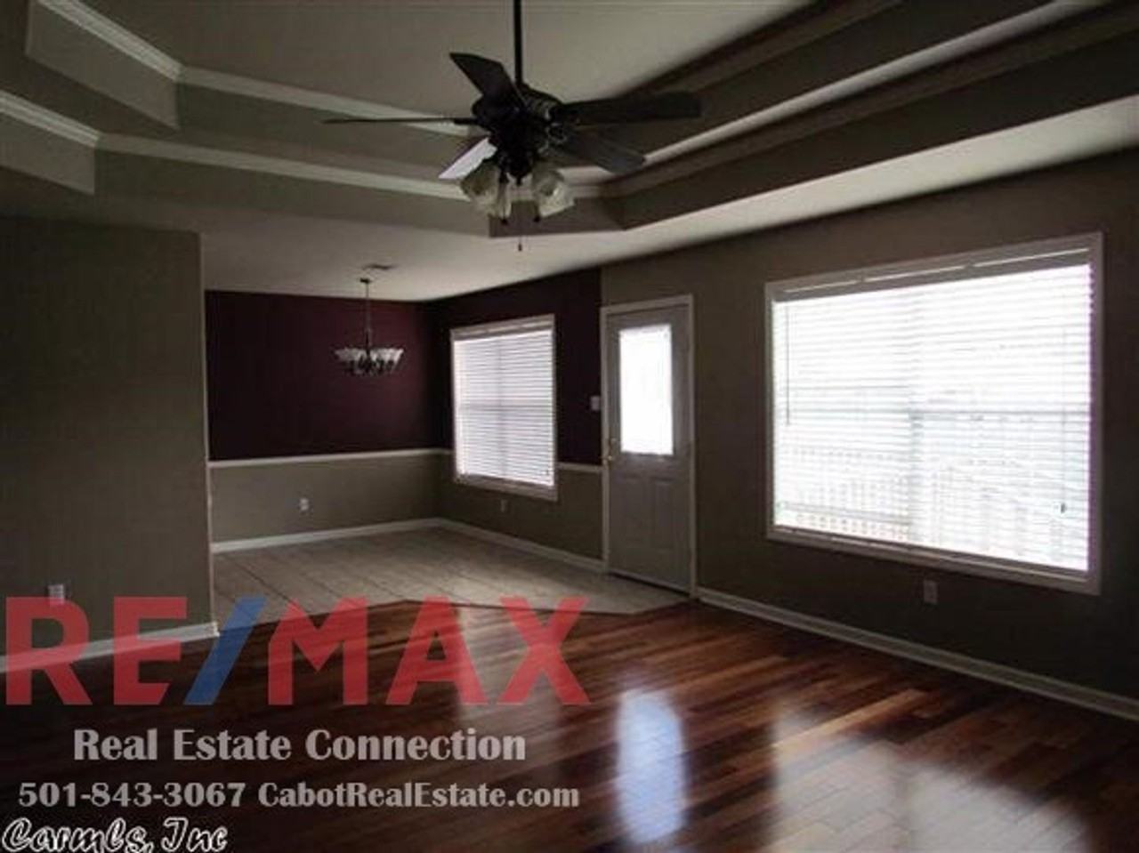 54 Magnolia Dr - Photo 2 of 14