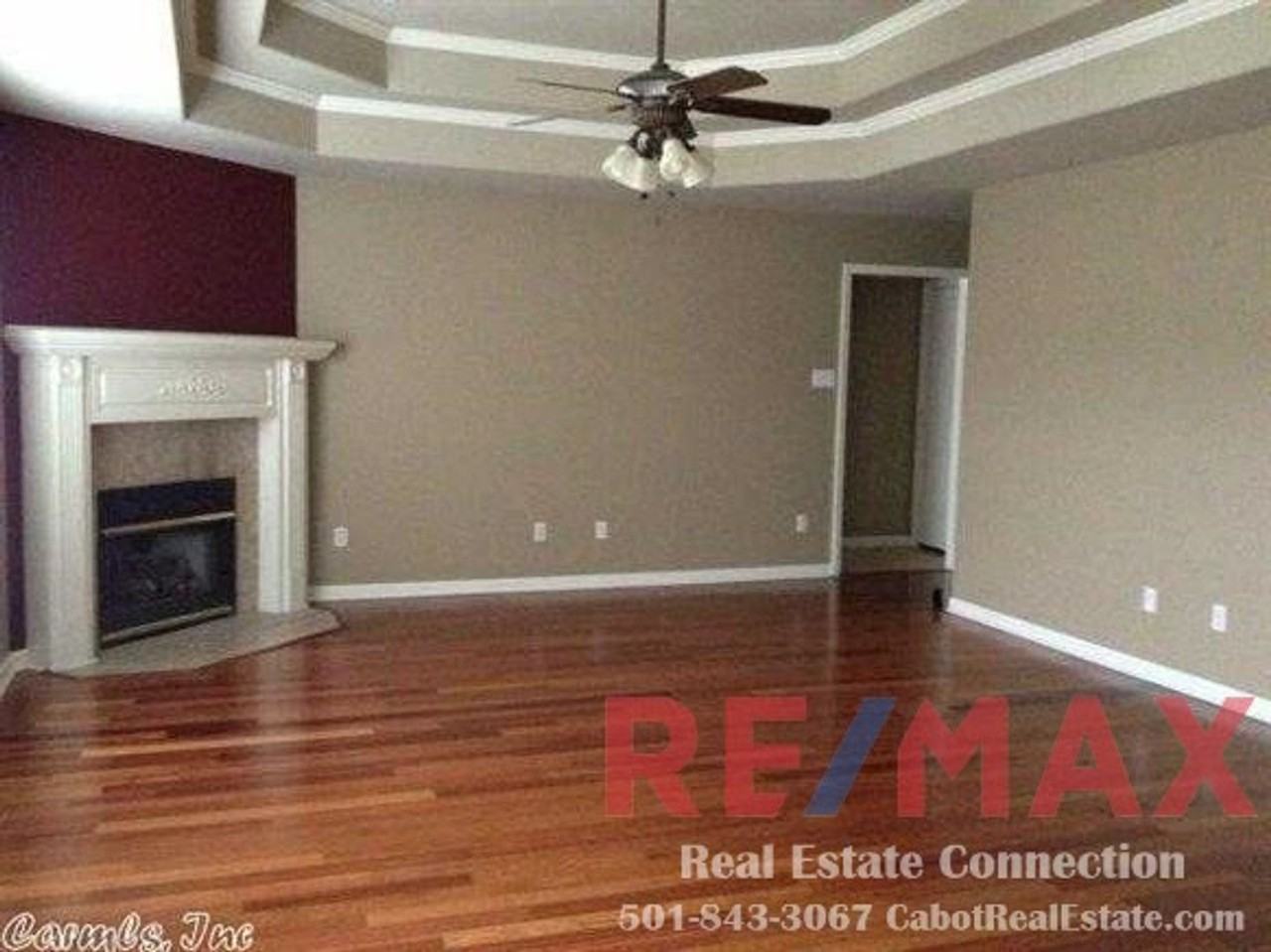 54 Magnolia Dr - Photo 3 of 14