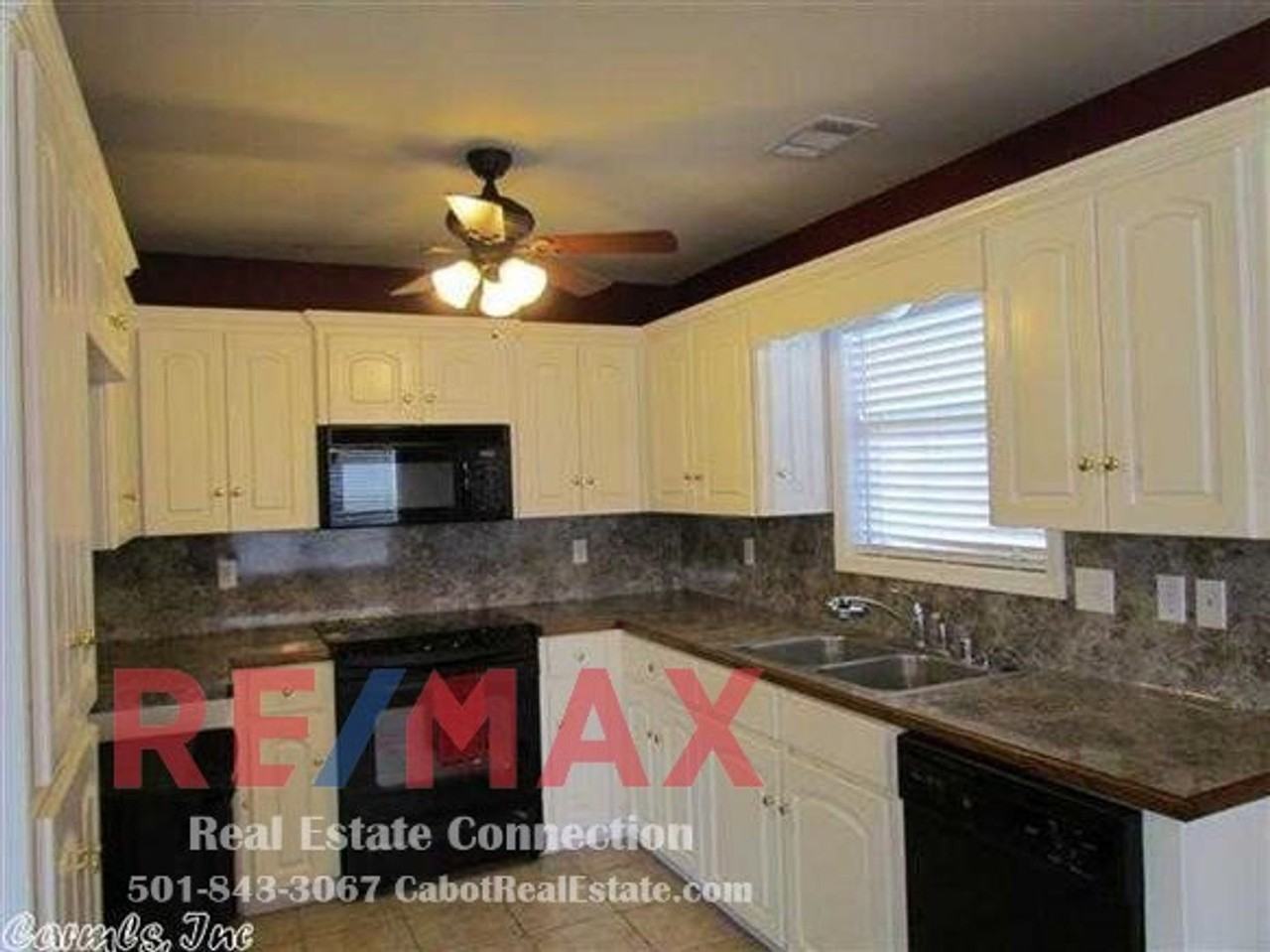 54 Magnolia Dr - Photo 6 of 14