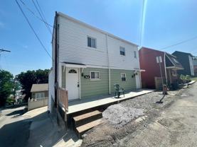 2701-2703 Oakley Way (Full Service) - Photo 1 of 1