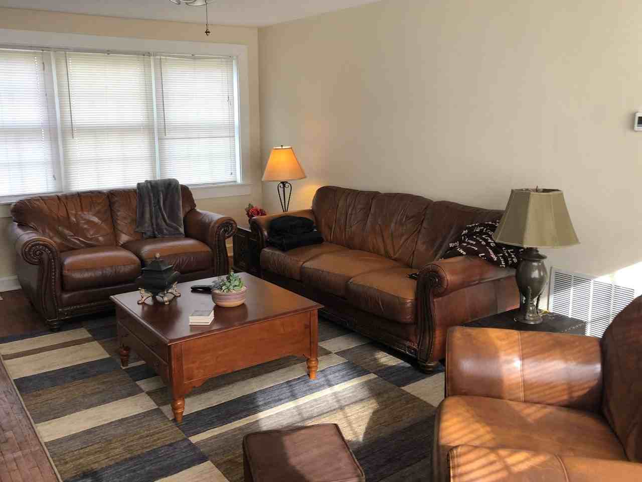 312 23rd St - Photo 4 of 15
