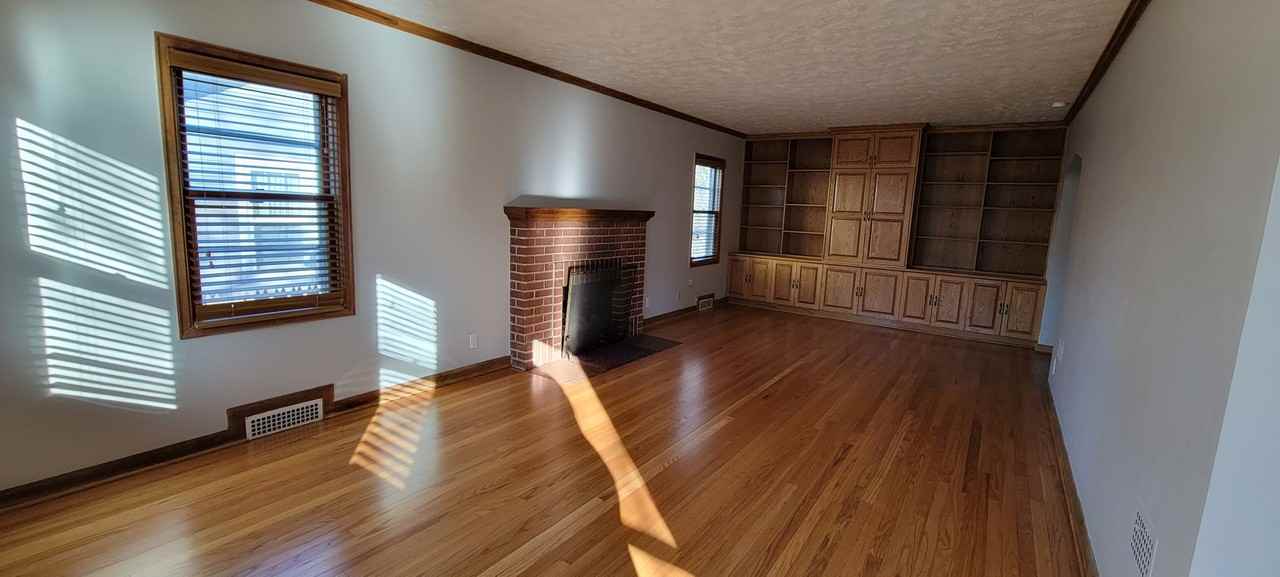 5116 Charles St - Photo 2 of 9