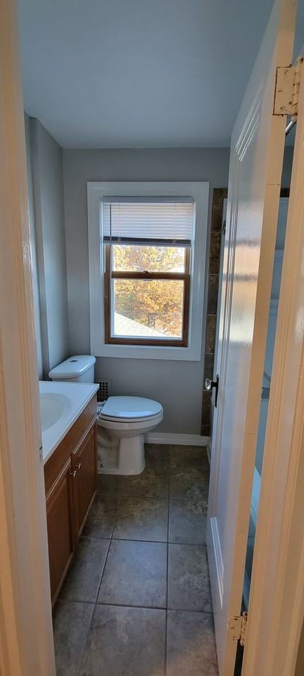 5116 Charles St - Photo 6 of 9
