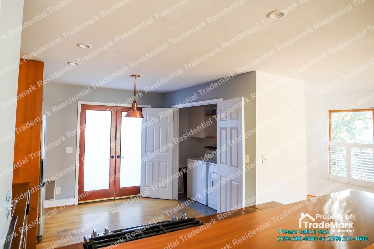 501 Mial St - Photo 7 of 50