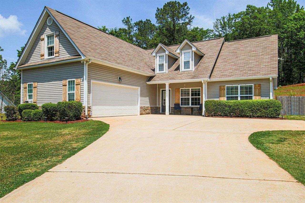 105 Riverchest Dr - Photo 2 of 25