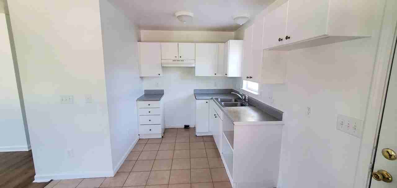 2307 Floyd St - Photo 2 of 8