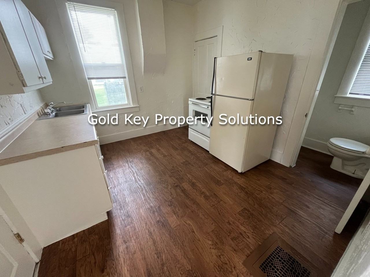 425 Greenlawn Ave - Photo 2 of 12