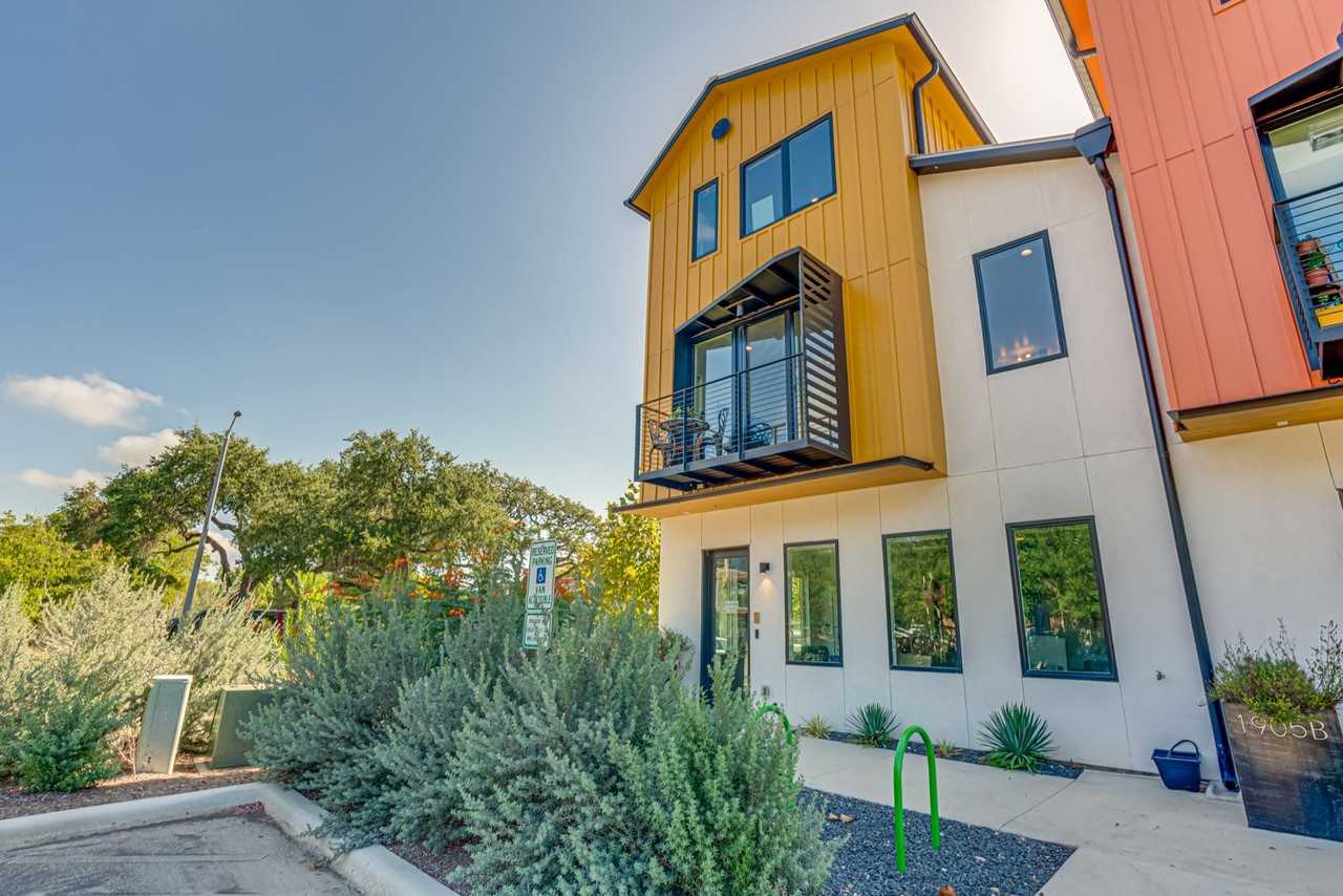 1905 A2 - Photo 2 of 31