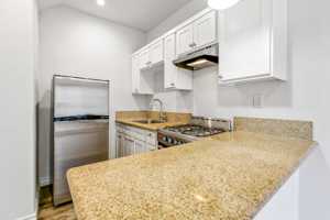 featured image of 5135 Marathon Street #8