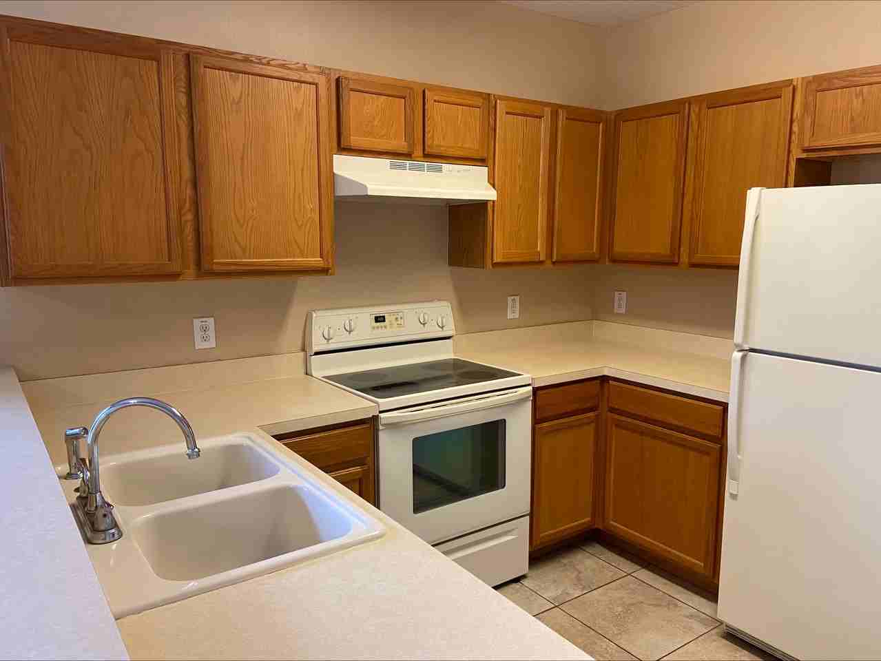 102 Wilton Cir #102 - Photo 6 of 18