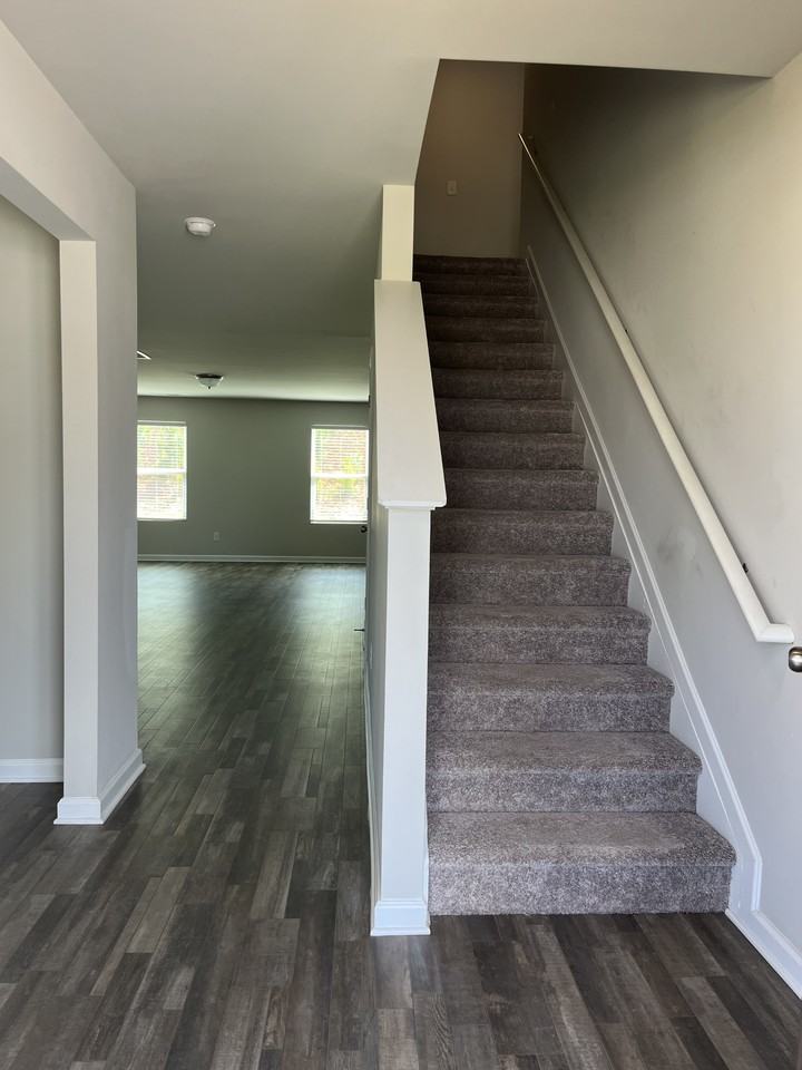 537 Canoe Dr #NA - Photo 3 of 20