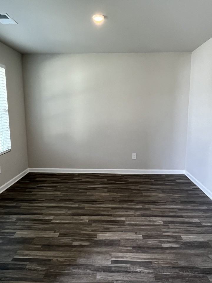 537 Canoe Dr #NA - Photo 4 of 20