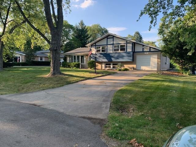 22W428 Balsam Dr #NA - Photo 2 of 37