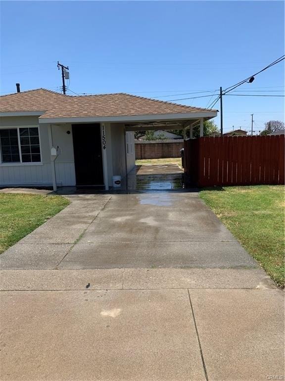 11504 Maza St - Photo 3 of 8
