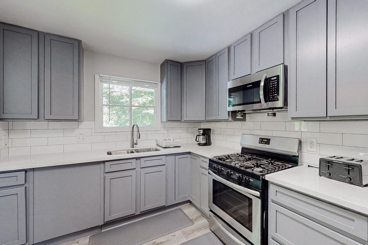 Cherry Blossom Dr Sw - Photo 7 of 9