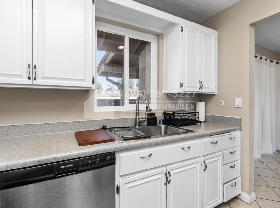 912 Knoll Vista Dr - Photo 2 of 30