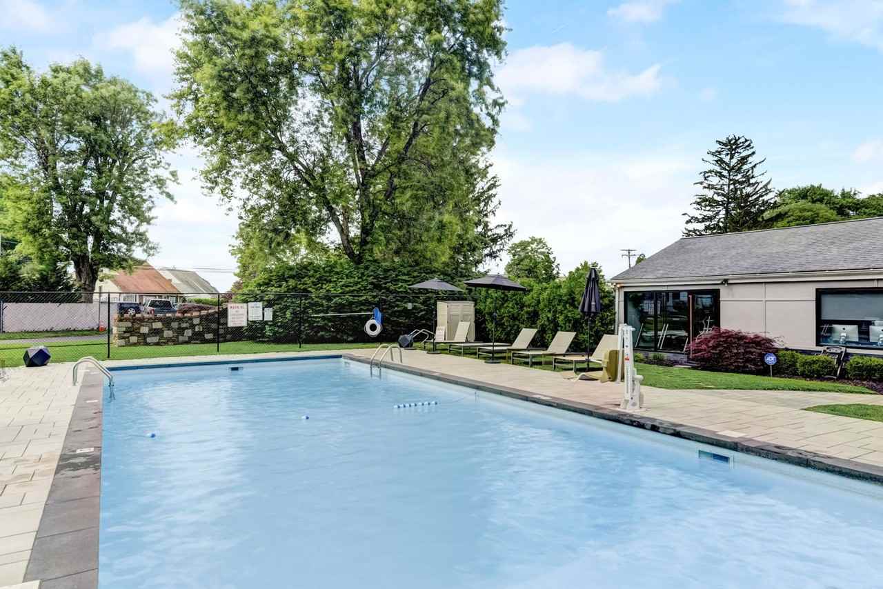 Lavana Falls Apartments - Photo 3 of 50