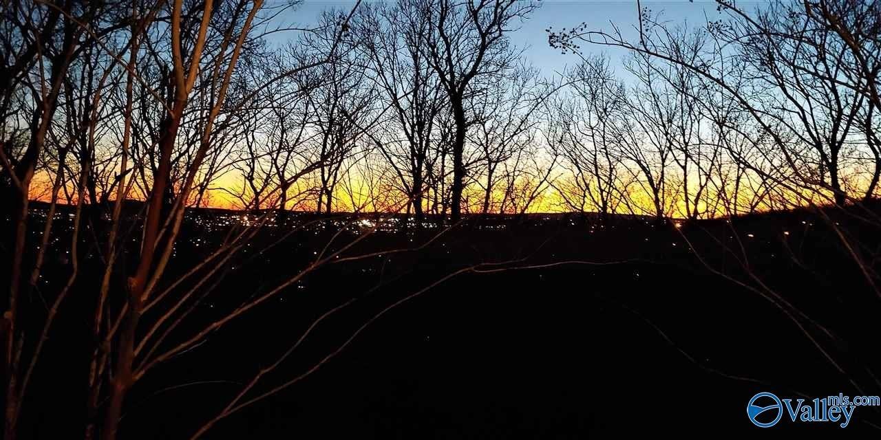 4015 High Mountain Rd Ne