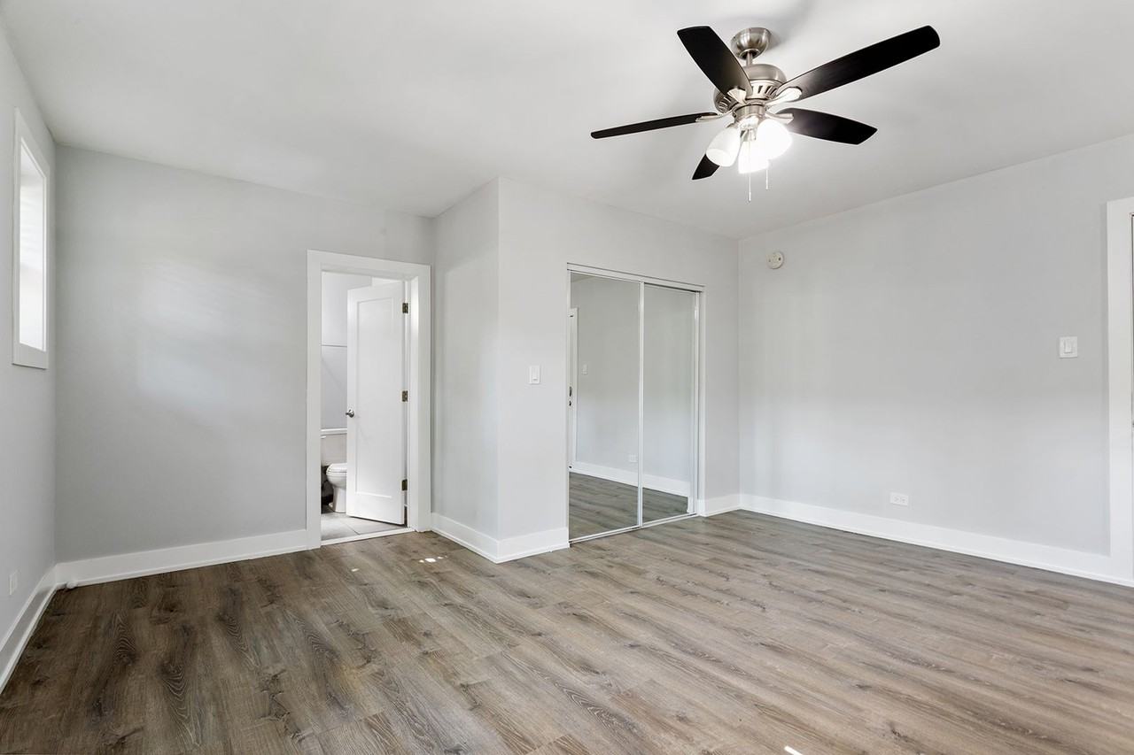 The 1521 Sherwin - Photo 5 of 13