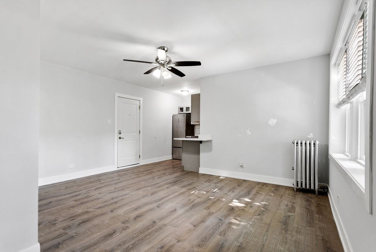 The 1521 Sherwin - Photo 6 of 13