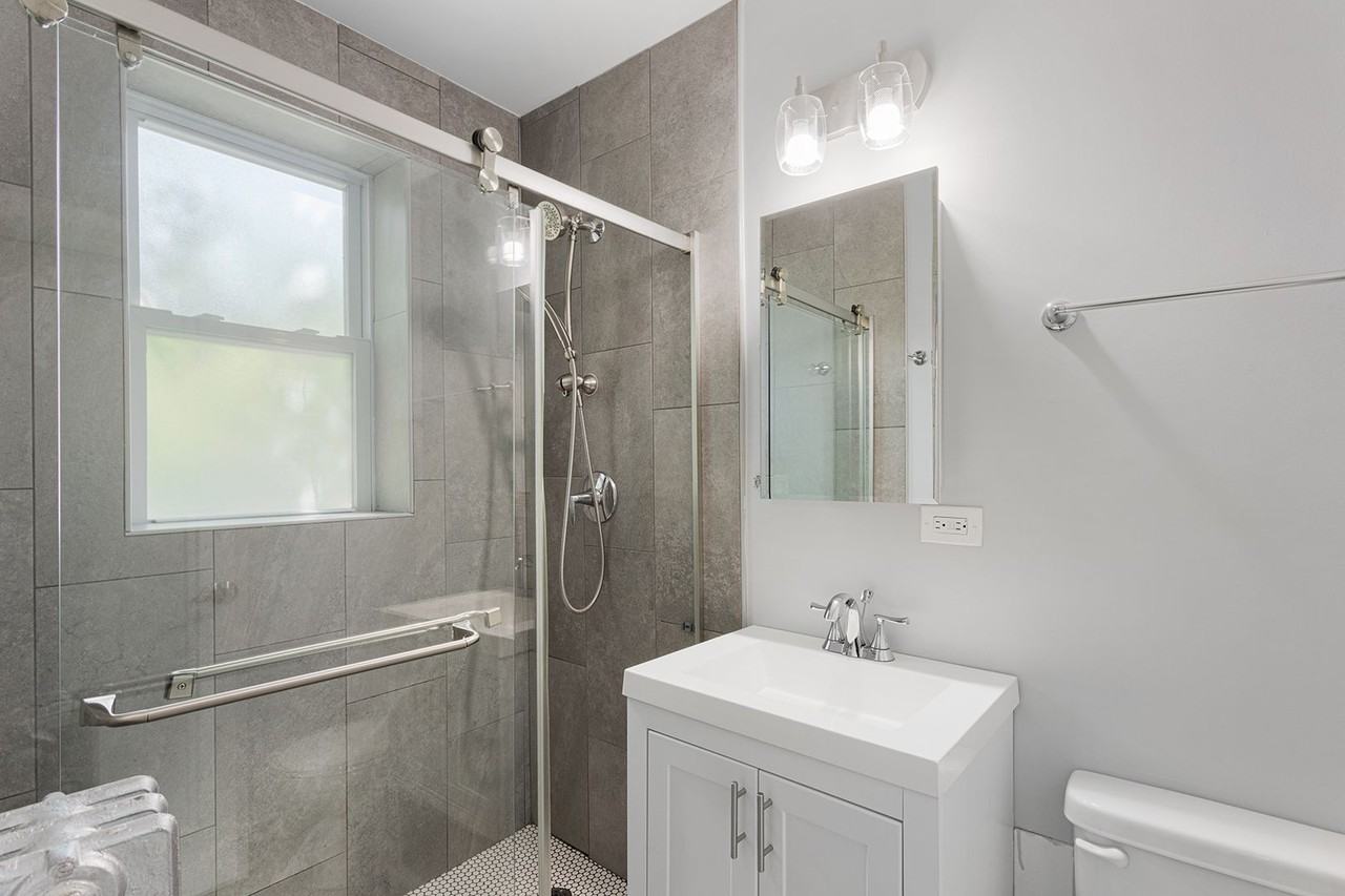 The 1521 Sherwin - Photo 7 of 13