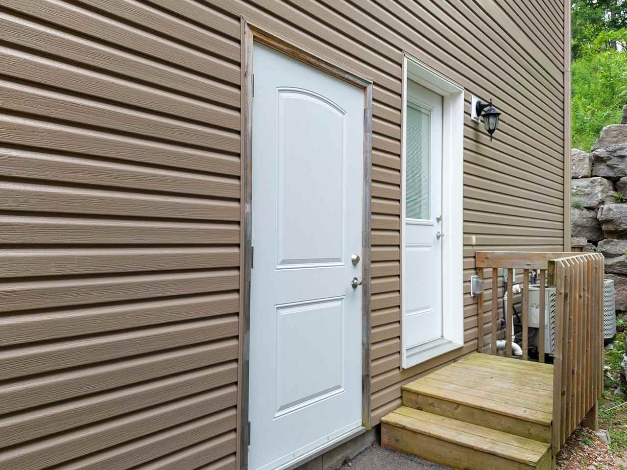 764 Aberdeen Blvd - Photo 3 of 14