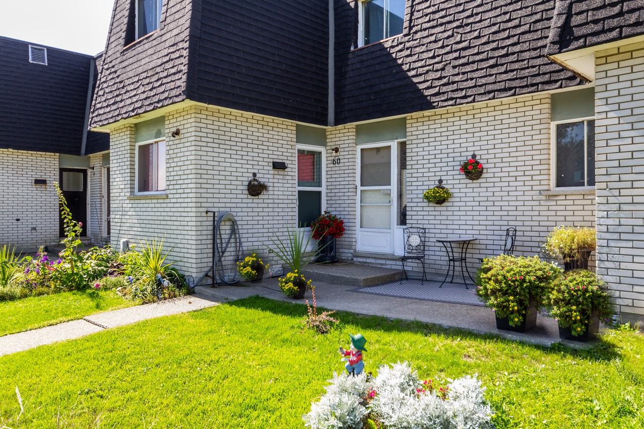 West Side Village Townhomes, Sudbury - Photo 3 of 21