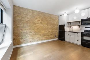 6019 N Winthrop Avenue - Photo 1 of 1