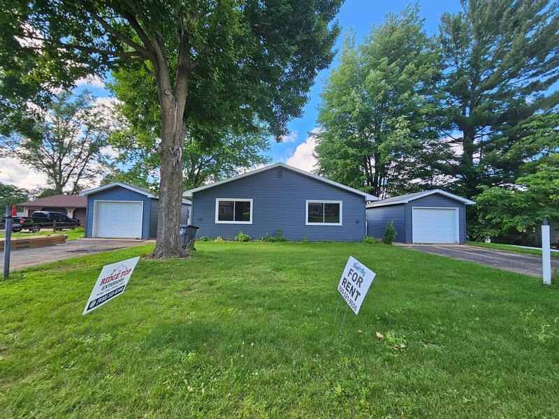 306 306/308 East Parker Street - Photo 3 of 18