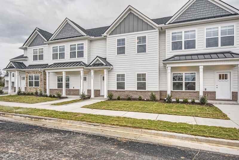 215 Ansley Way - Photo 2 of 33