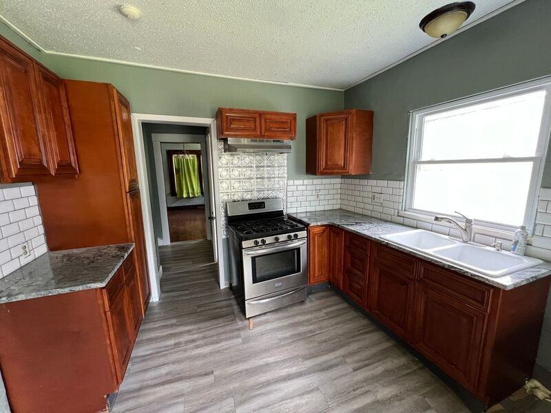 6927 Paseo Blvd - Photo 2 of 36