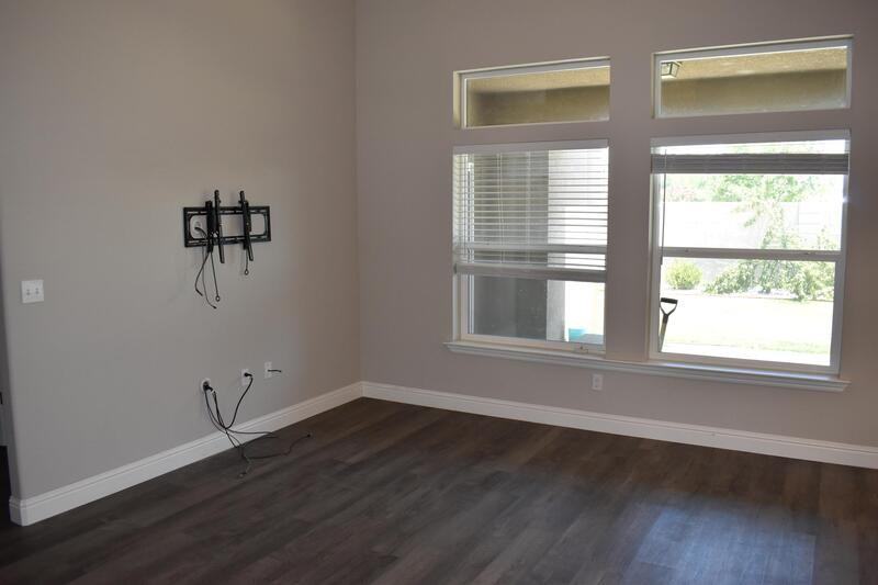 4364 Wickson Pl - Photo 7 of 32