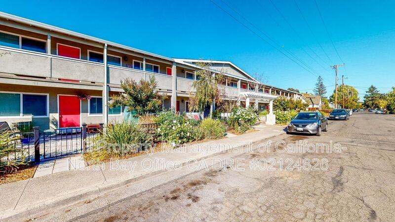 555 Dexter St #E - Photo 4 of 23