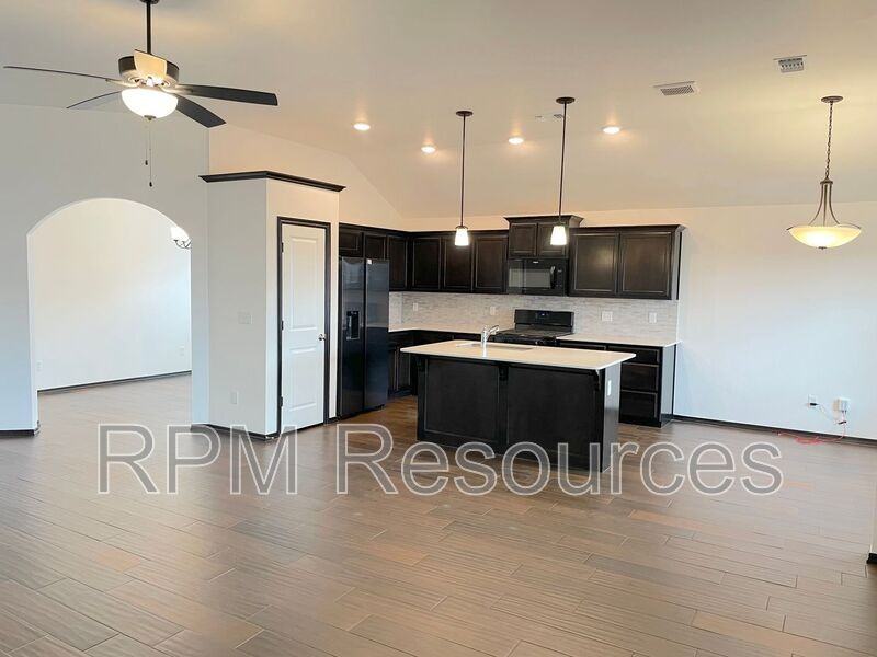 702 Midland Valley St - Photo 7 of 23