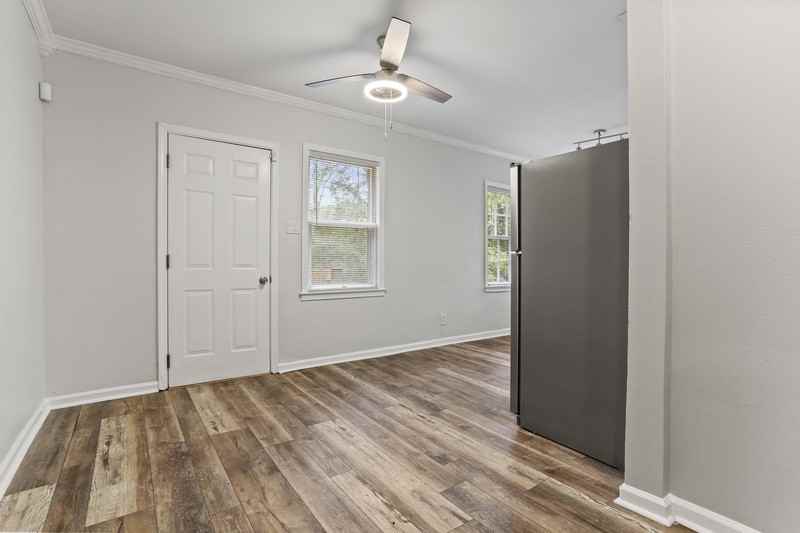 1268 Eastland Rd Se #B - Photo 4 of 21