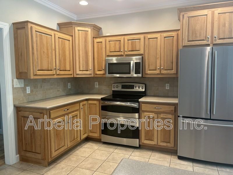 2754 Newport Hwy - Photo 3 of 22